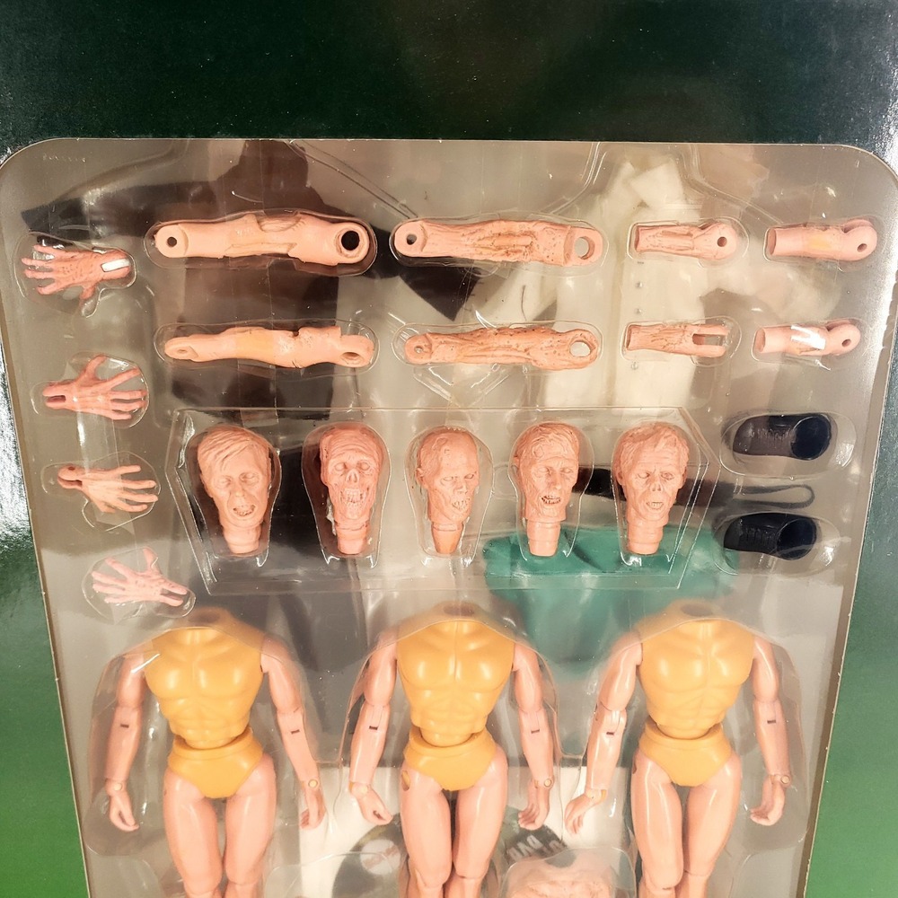 War of the Dead Create Your Own Zombie 1/9 Scale Figures Brand New Open Box - Picture 3 of 13